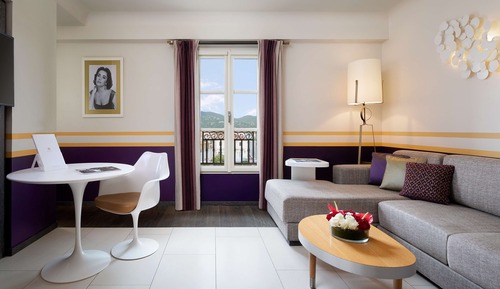 Suite