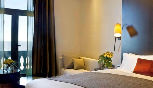 Habitación superior, 1 cama de matrimonio, vistas a la ciudad