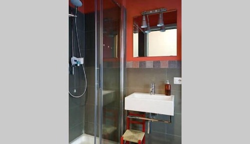 Habitación clásica doble, varias camas, baño privado, vistas al patio