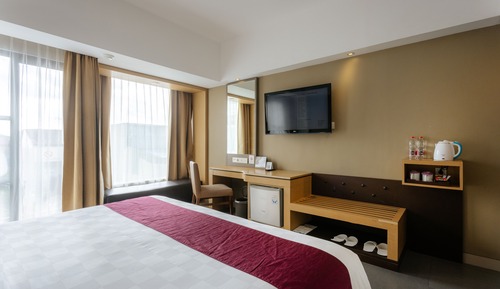 Deluxe Room Pool View with Free Balinese Culture Experience