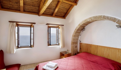 Habitación triple superior, vistas al mar