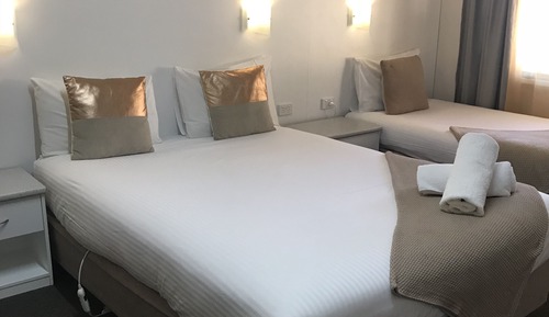 Habitación superior con 2 camas individuales