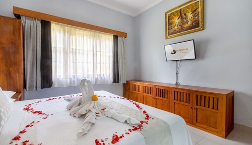 Bungalow with King Bed