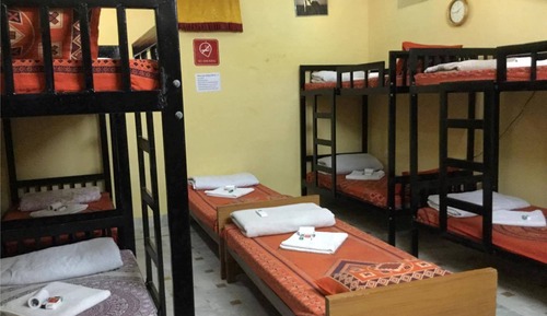 Dormitorio compartido básico, dormitorio mixto, no fumadores