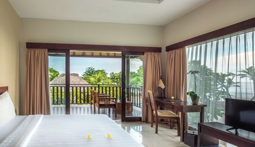 Habitación doble, vistas parciales al mar