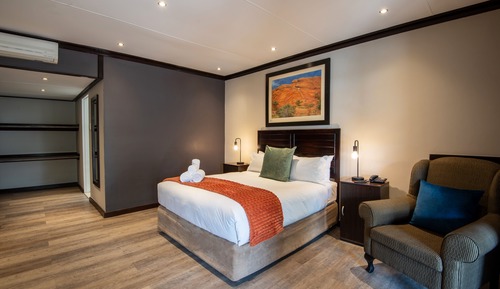 Habitación de lujo doble, 1 cama de matrimonio, vistas a la piscina