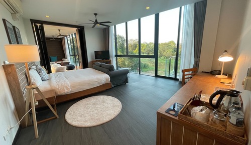 Penthouse Suite