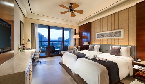 Habitación estándar, 2 camas dobles, vistas a la ciudad