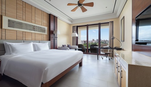 Habitación estándar, 1 cama de matrimonio grande, fumadores, vistas a la ciudad (High Floor)