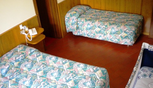 Habitación cuádruple estándar