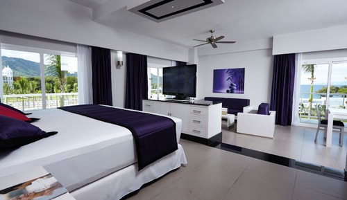 Suite, bañera de hidromasaje, vistas al mar (E)