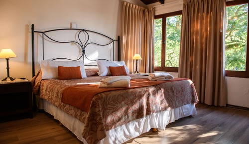Habitación clásica con 1 cama doble o 2 individuales, 1 cama doble o 2 individuales