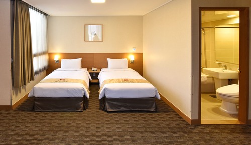 Run of House (Bed Type Assigned at Check-in)