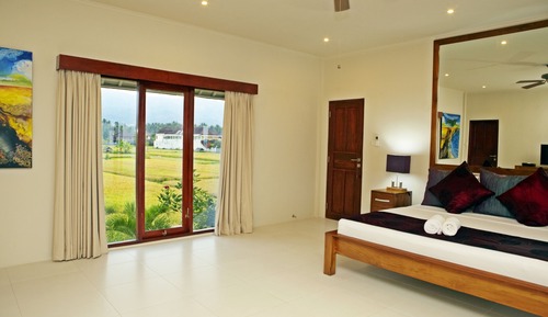 Villa Grand, 4 habitaciones, vistas a la playa (Beach)