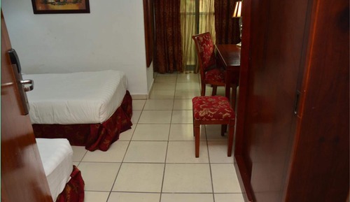 Habitación con 2 camas individuales