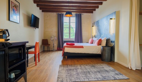 Habitación superior con 1 cama doble o 2 individuales