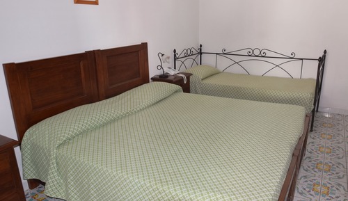 Habitación triple estándar, vistas al jardín