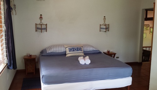 Habitación superior, 1 cama de matrimonio grande (A/C- Adults Only)