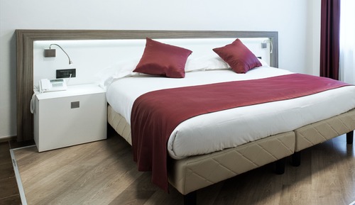 Habitación clásica con 1 cama doble o 2 individuales, 1 habitación, baño privado