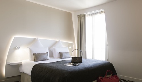 Privilege, Habitación, varias camas