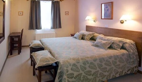 Habitación estándar con 1 cama doble o 2 individuales