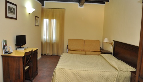 Habitación tradicional con 1 cama doble o 2 individuales