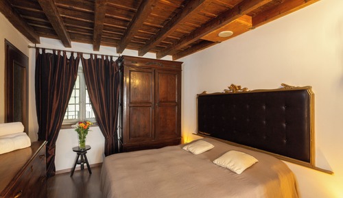 Apartamento (TEATRO Via Torquato Tasso 4)