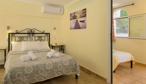 Habitación cuádruple estándar