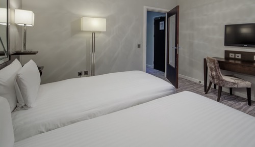 Habitación con 2 camas individuales, accesible para personas con discapacidad, no fumadores
