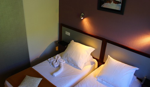 Habitación con 2 camas individuales