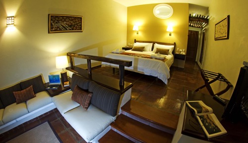 Suite superior, acceso a la piscina, vistas al mar