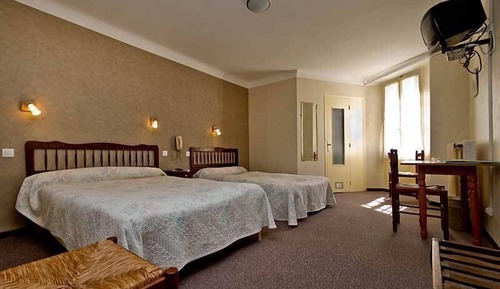Habitación cuádruple estándar