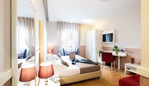 Habitación Deluxe doble, bañera de hidromasaje (Breakfast at Navona Street Hotel)
