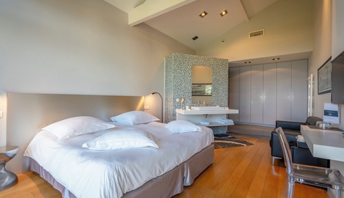Habitación doble, acceso a la piscina, vistas al mar (Erretegia)
