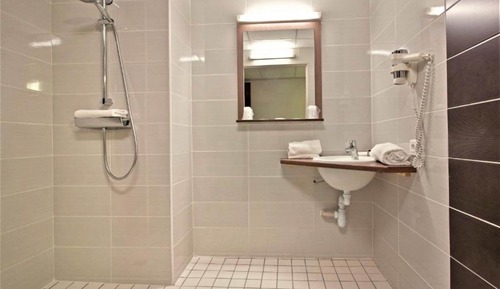 Habitación Confort doble, accesible para personas con discapacidad