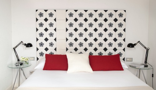 One-Bedroom Apartment with Terrace for up to 4 people