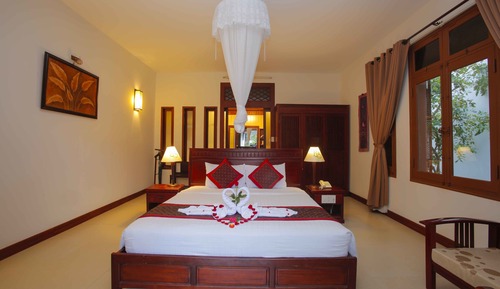 Villa, 1 cama de matrimonio grande, en la zona del jardín