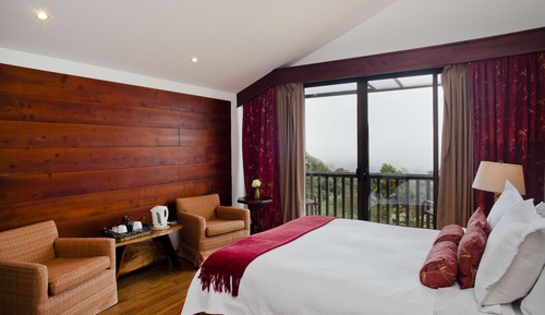 Habitación superior, 1 cama de matrimonio, balcón, vistas a la montaña