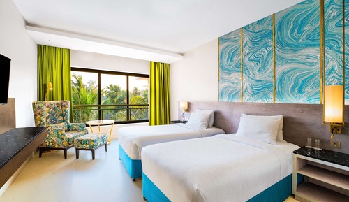 Deluxe Twin Room Pool View