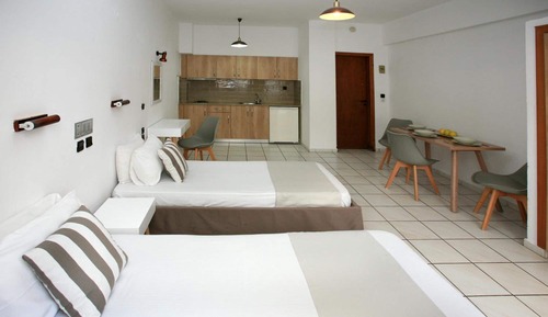 Family One Bedroom Quadruple Apartment