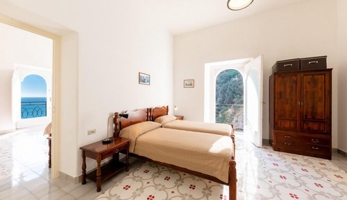 Appartamento 3 camere da letto vista mare numero 4