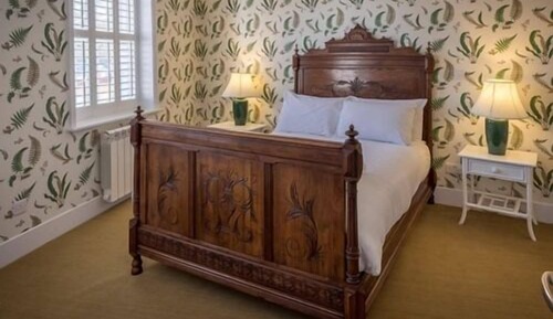 Apartamento superior, baño privado (Immaculate 1 Bed Flat)