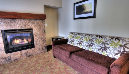 Habitación, varias camas, chimenea