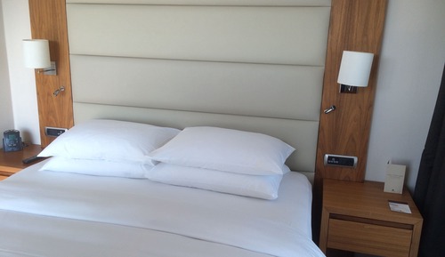 Suite, 1 cama de matrimonio grande, en esquina (with Sitting Area)