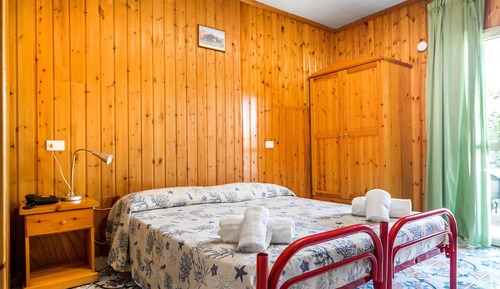 Bungalow (2 pax)