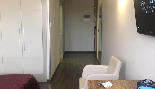 Habitación estándar con 1 cama doble o 2 individuales