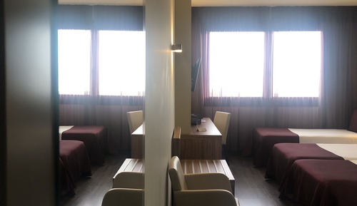 Habitación triple, vistas a la laguna