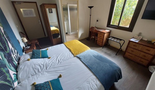 Habitación estándar con 2 camas individuales