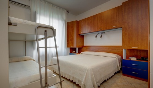 Family Room (Economy)