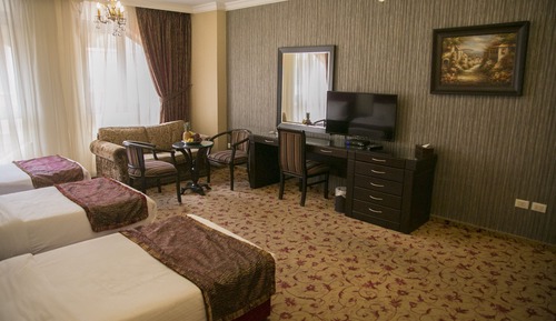 Family CORNER Suite 